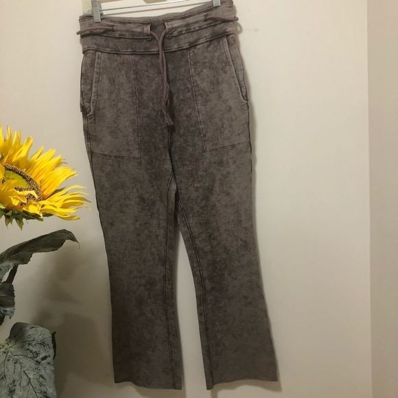 NWOT Free People Movement Cropped Joggers size M - Picture 4 of 8